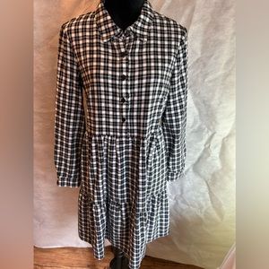 NWOT. Eliza J black and white plaid cotton flannel dress. 10
